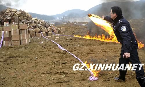 貴陽警方集中銷毀３萬多瓶假酒涉案金額上千萬元