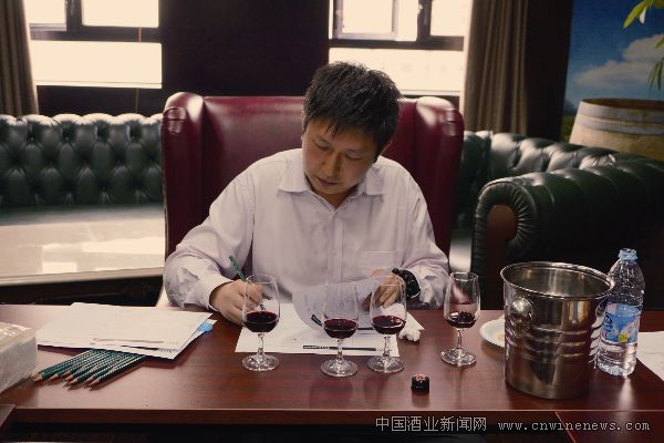 點擊放大