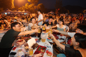 這個夏夜，讓我們以啤酒的名義盡情狂歡