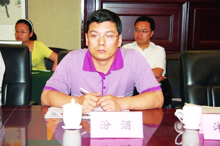 汾酒公司河南區(qū)經(jīng)理 王向東