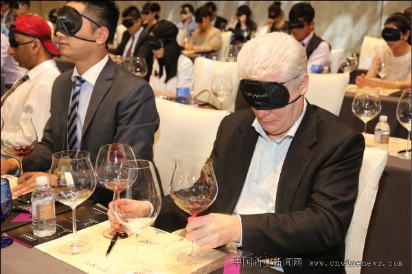 點擊放大